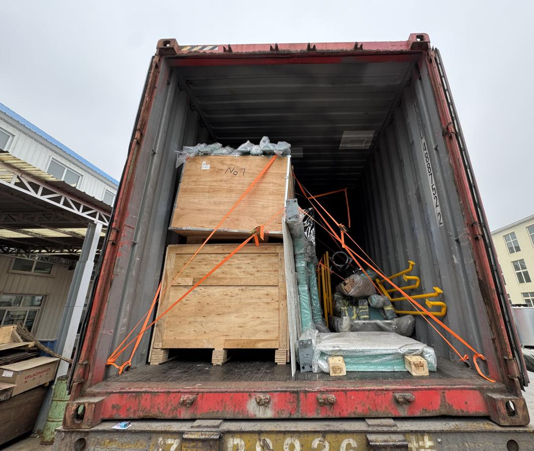 Shipping Photos of the Mixing Machine